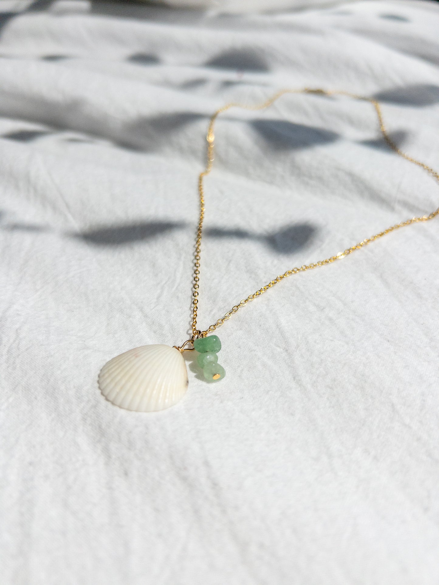 Stone Shell necklace